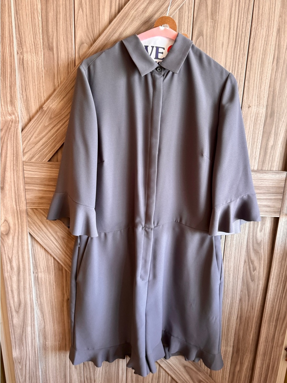 Banana Republic women's Gray Ruffle-Sleeve and short romper